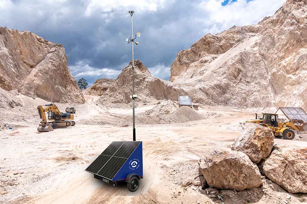 Torre de vigilância móvel em operação de mineração